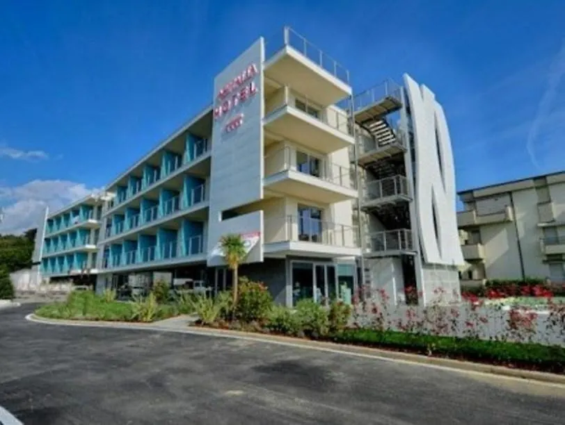 Hotel Виареджо