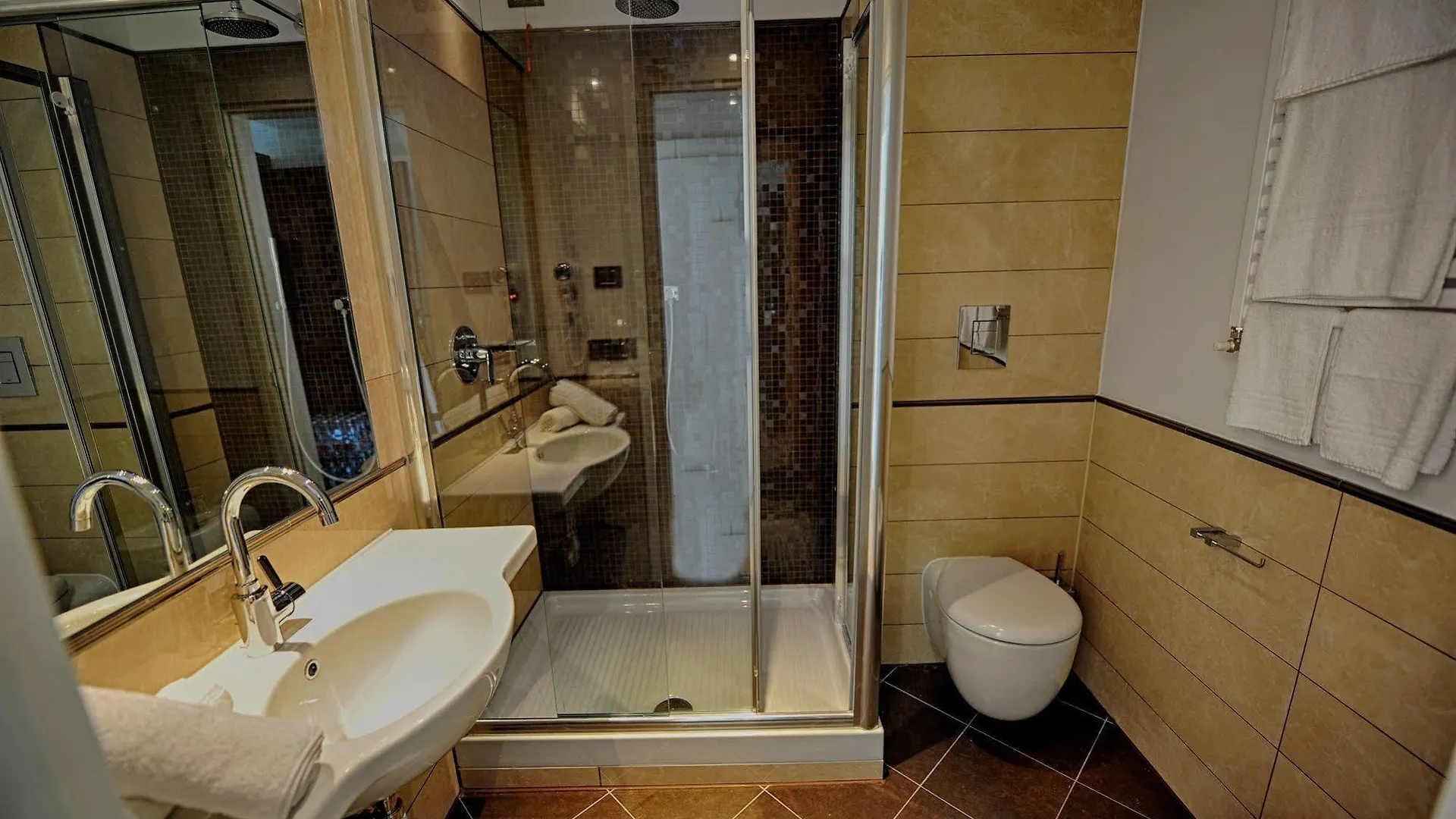 Hotel Виареджо 4*,