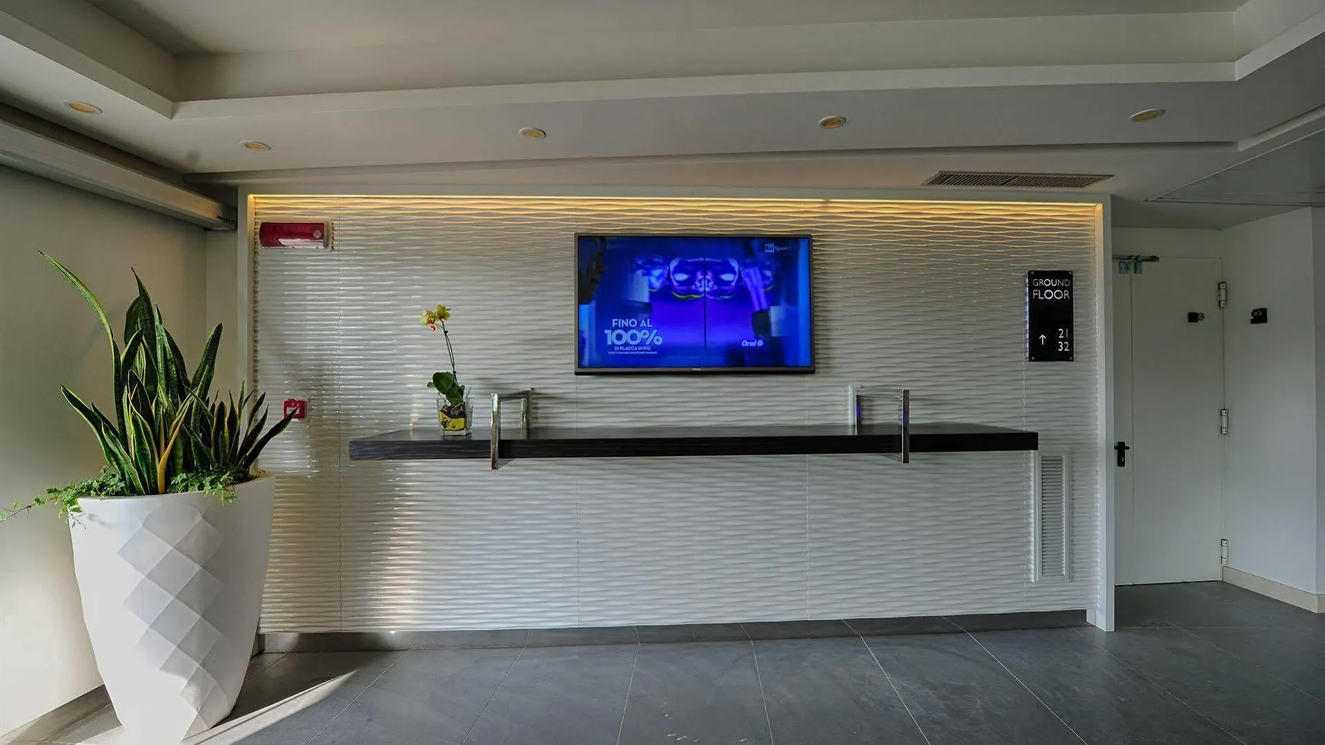 Hotel Виареджо 4*,  Италия