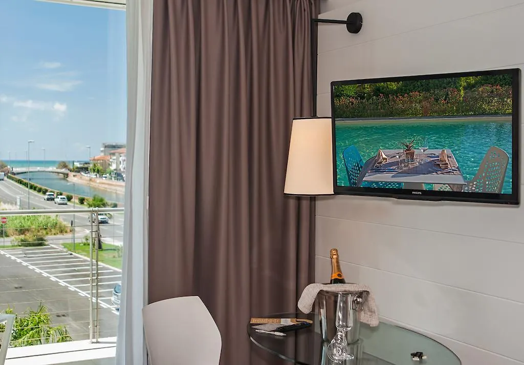 Hotel Виареджо